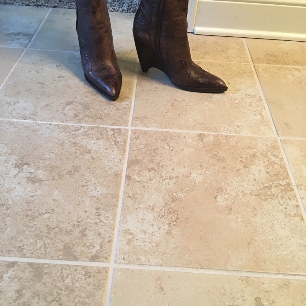 Chic Ankle Boot